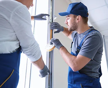 glass repair experts in Deerfield Beach, FL